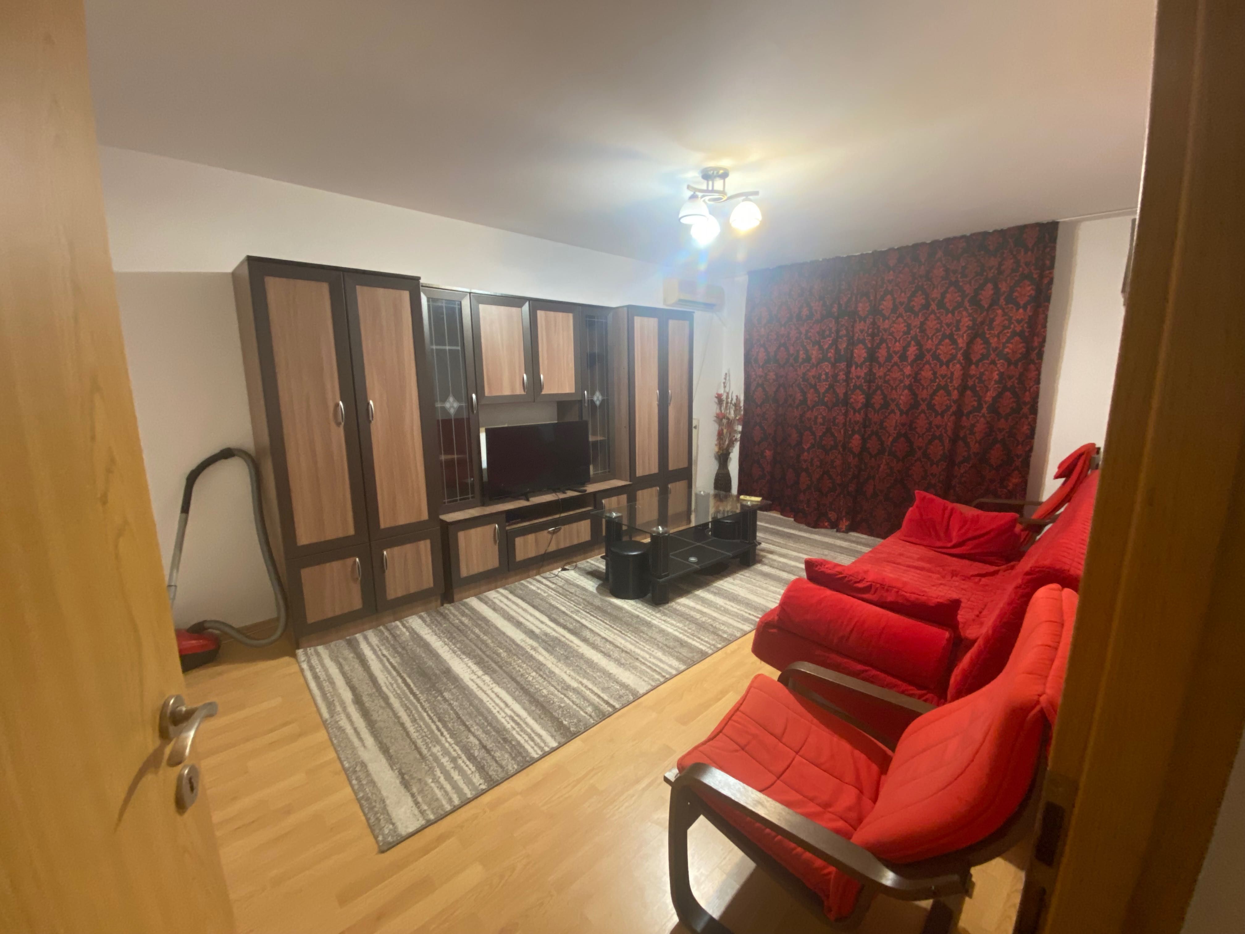 Apartament de inchiriat-400 euro