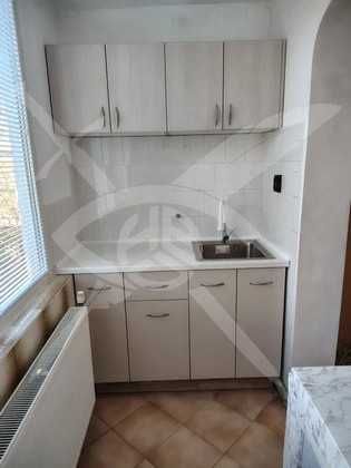 Дава се под наем Тристаен апартамент в Варна, Аспарухово - 65 кв.м за 430 € - Снимка #1