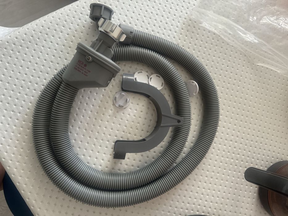 Продам шланг от стиральной машины для подачи воды с фильтром