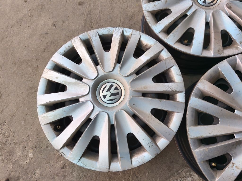 15" оригинални джанти с тасове за Vw Golf,Passat/Skoda...