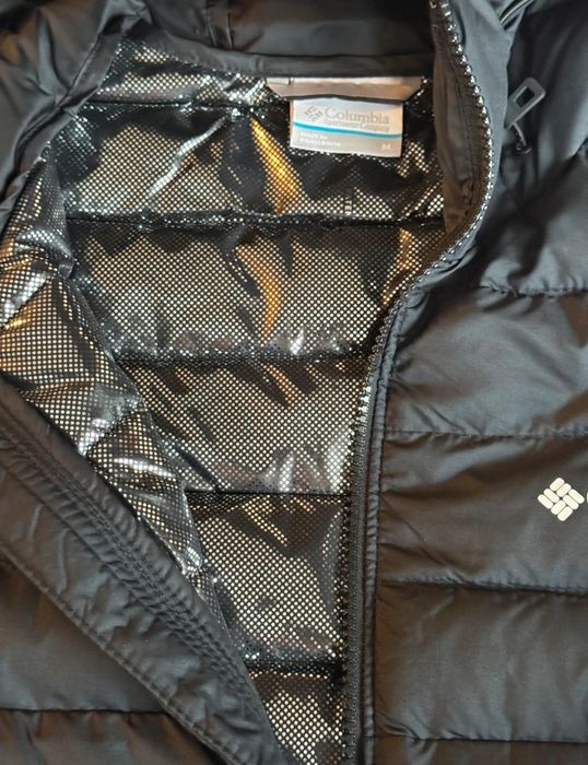 Vând Geaca Columbia