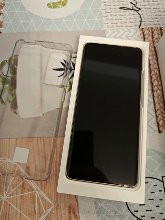 Xiaomi 12 Purple