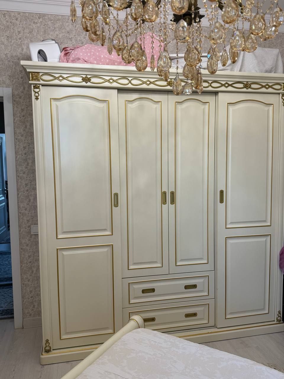 Продаю свой спальный гарнитур