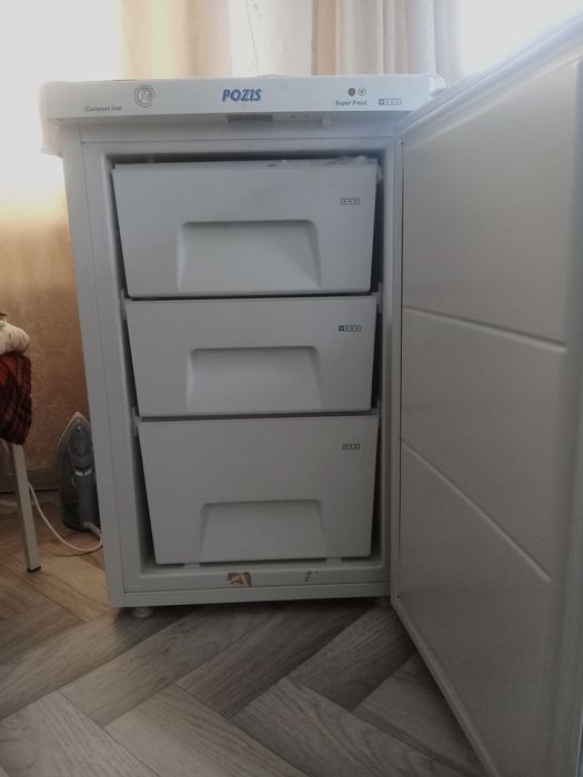 Морозильник Pozis,Россия,на 90 л,