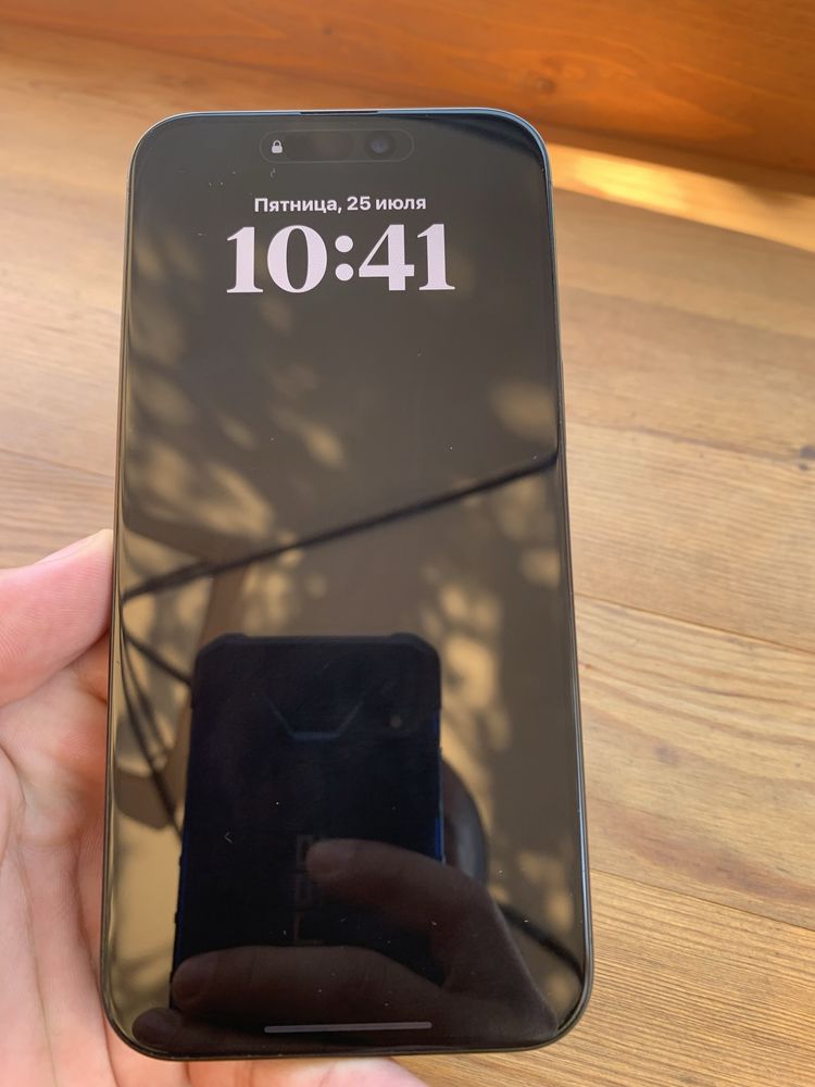 Продавам iPhone 15 Pro Max 1TB