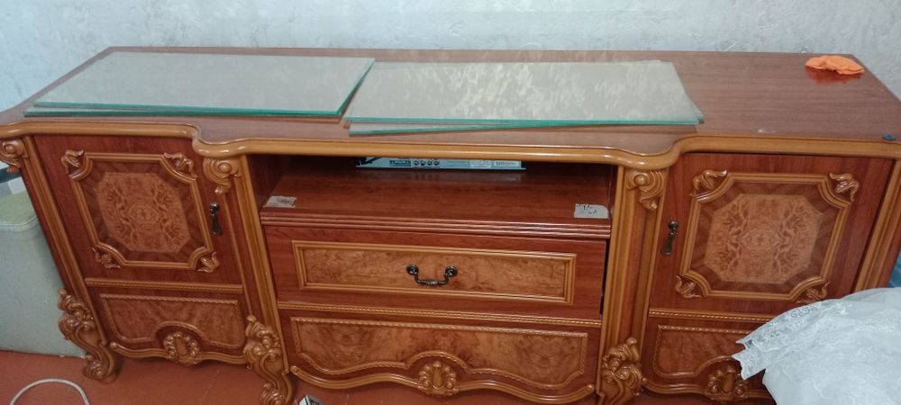Сервант комплект