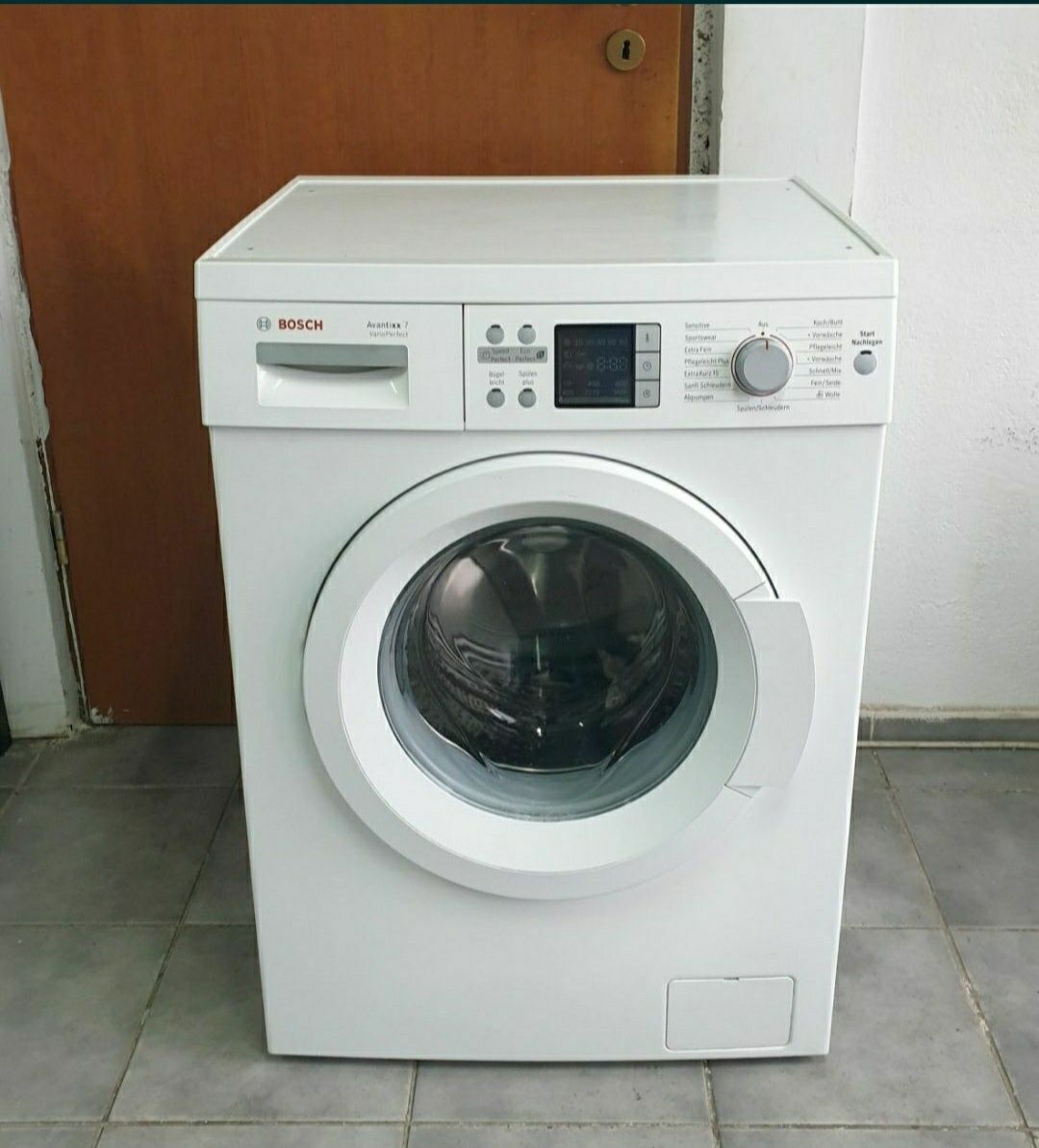 Masina de spălat rufe Bosch,  wma 61242.