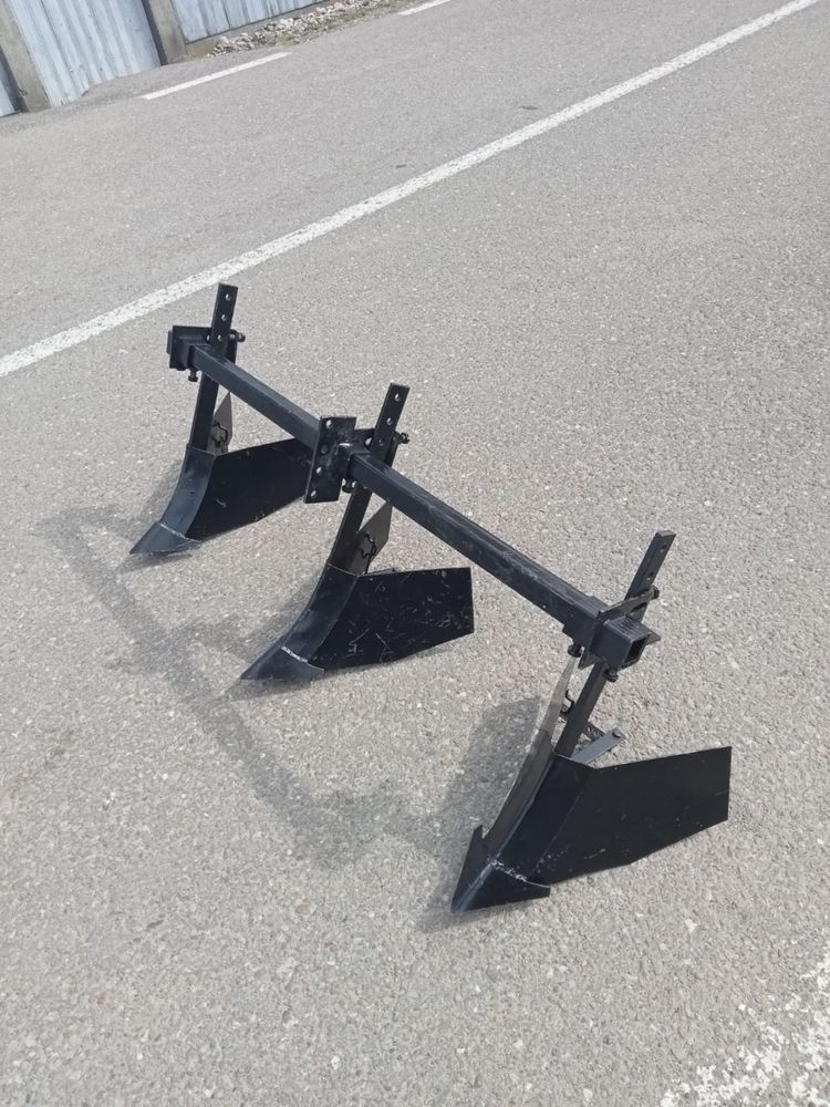 Rarita cu bilon pe 3 randuri pentru motocultor