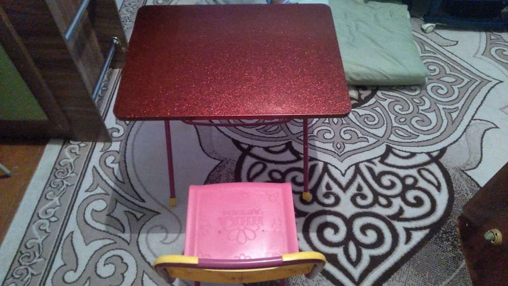 Стол детский складной