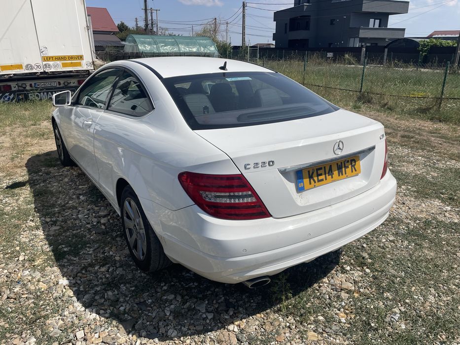 Usa / portiera / usi Mercedes w204 coupe / alb stanga / dreapra