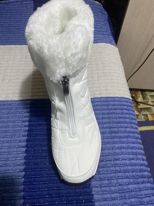 Продам женские сапоги