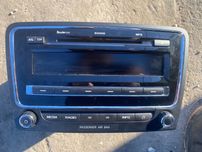Радио CD плеър 3T0035161B за Skoda SuperB II 2008-2015г.