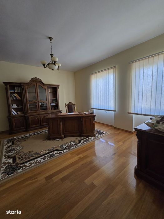Cenad-Casa/Spatii Birouri- 150mp-teren 1065mp