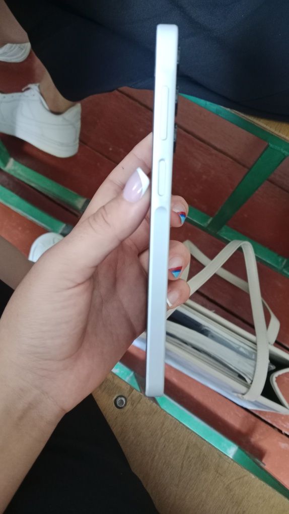 A16 telefon sotiladi