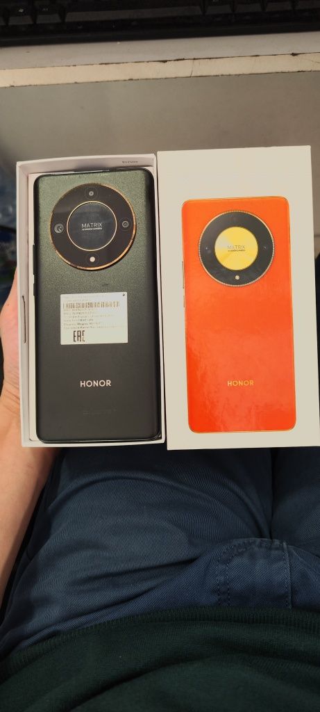 Honor X9b. Ideal