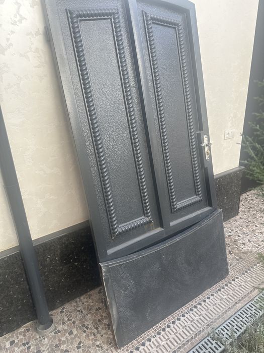 Продается  дверь