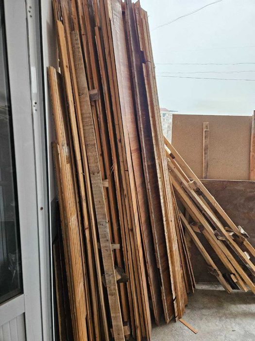 Пиломатериалы, дрова, ДСП от демонтажа бесплатно