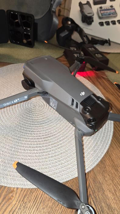 Dji Mavic 3 Pro fly more combo, ca nou, cu Dji Care activ.