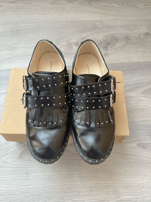 Pantofi zara nr 33 piele