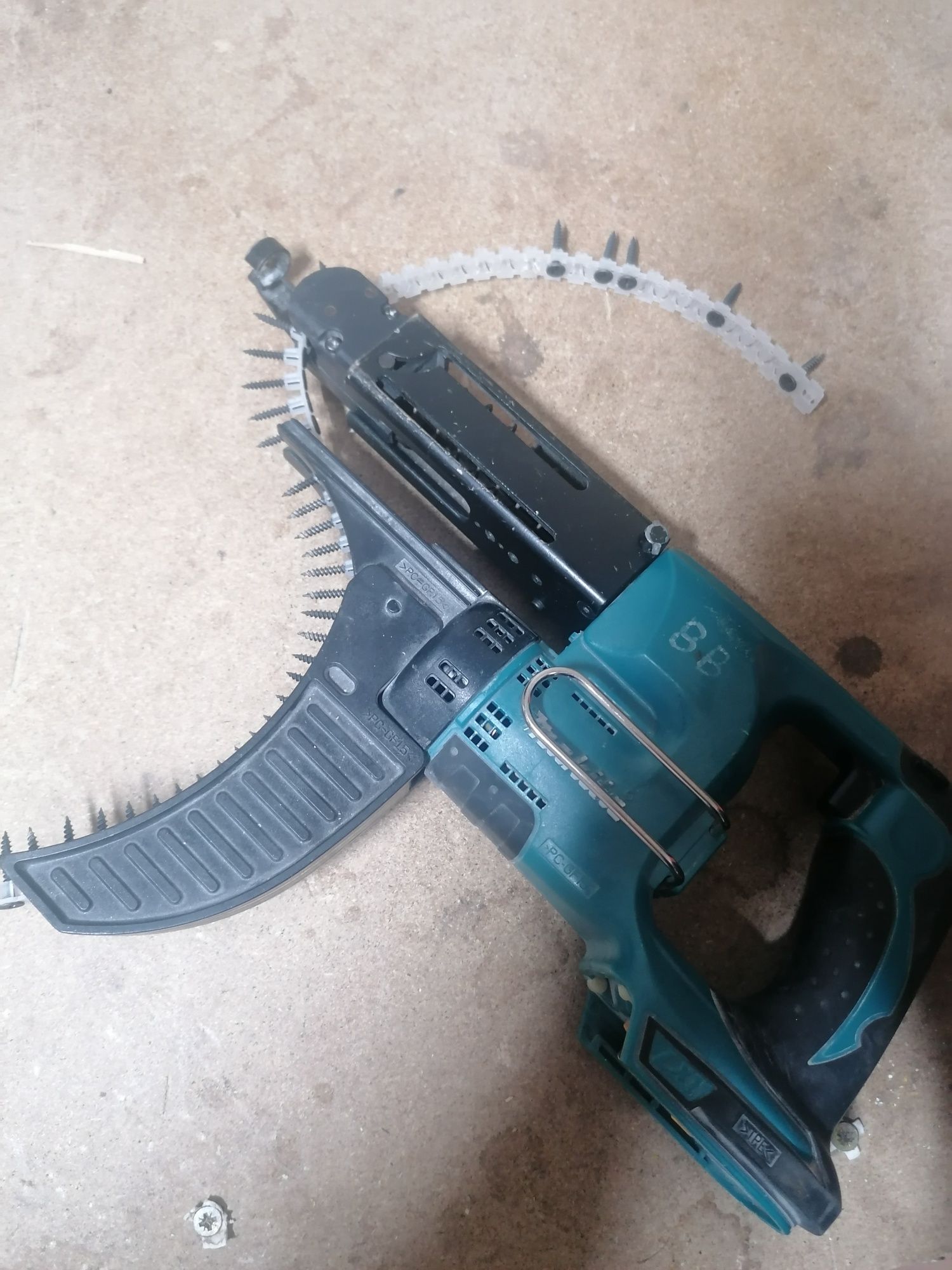 Autofiletante makita rigips