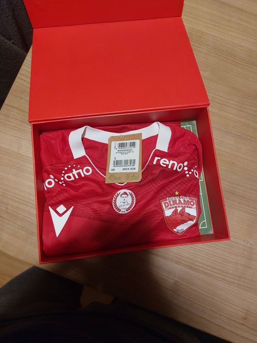 Tricou dinamo superbet