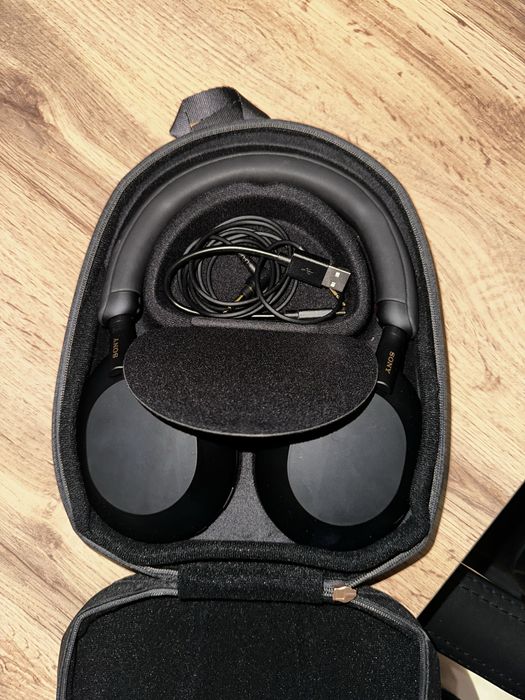 Продам наушники Sony 1000xm5