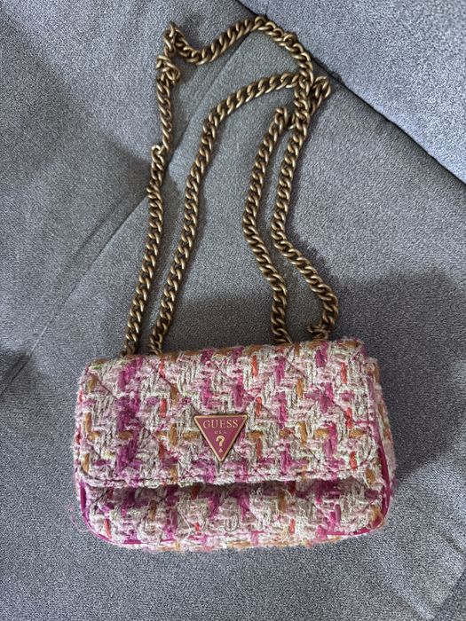 чанта GUESS,розова