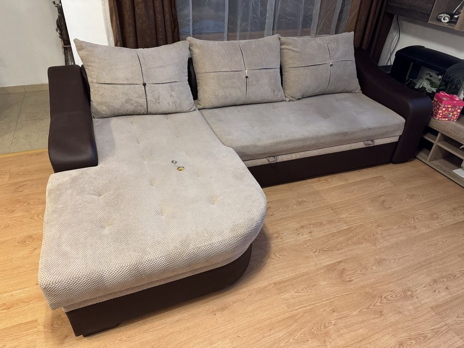 Продавам диван - разтегателен