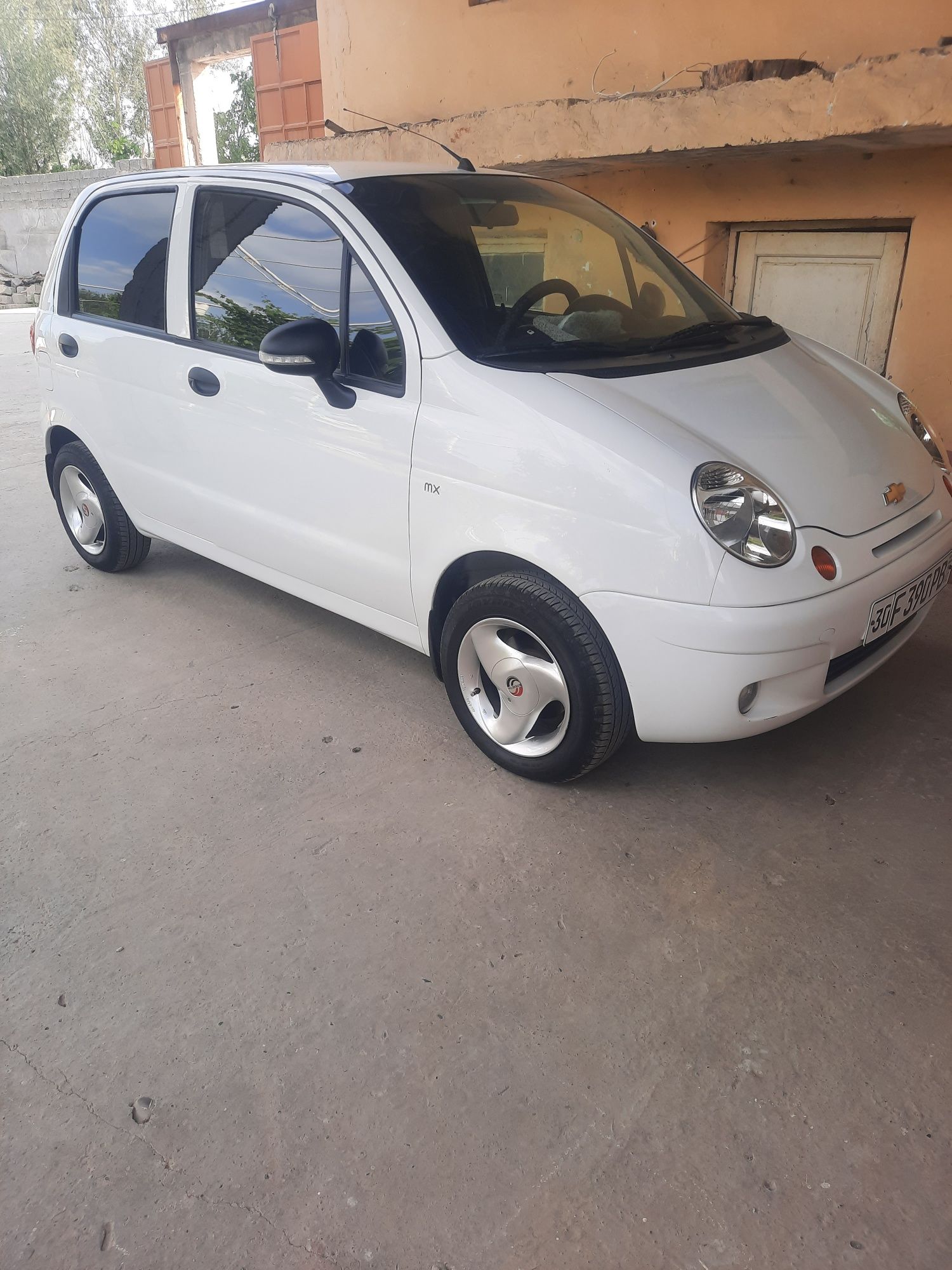 "Srochno! Matiz 2015 gaz-benzin, kam yurilgan