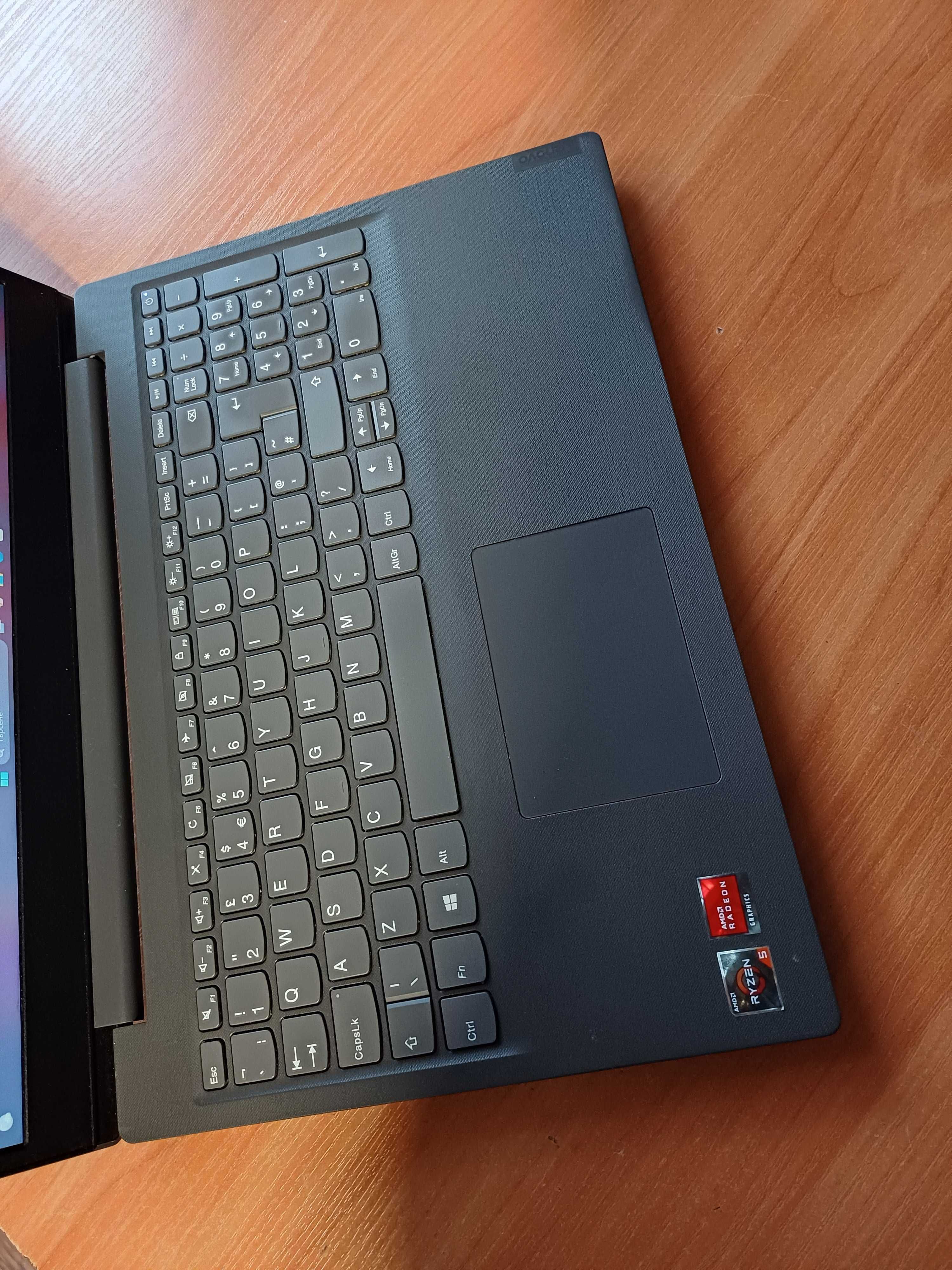 15.6'FullHD Lenovo AMD Ryzen 5/12GB DDR4/256GB SSD