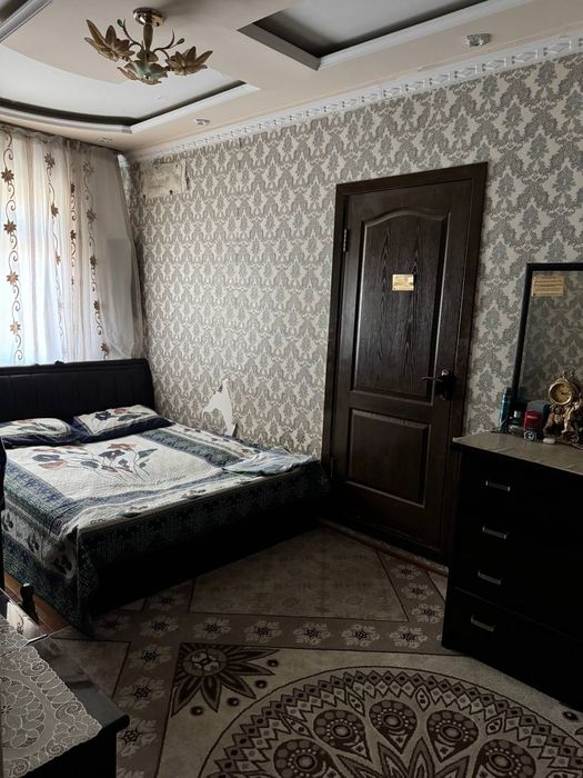 Уй сотилади Себзор да 89 кв 3х4 хона Кора банк якинида 1 линия метрога