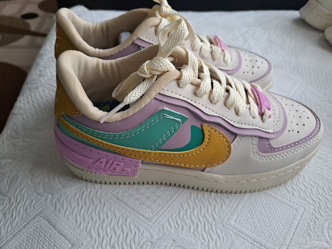 Маратонки Nike, Adidas, Flear