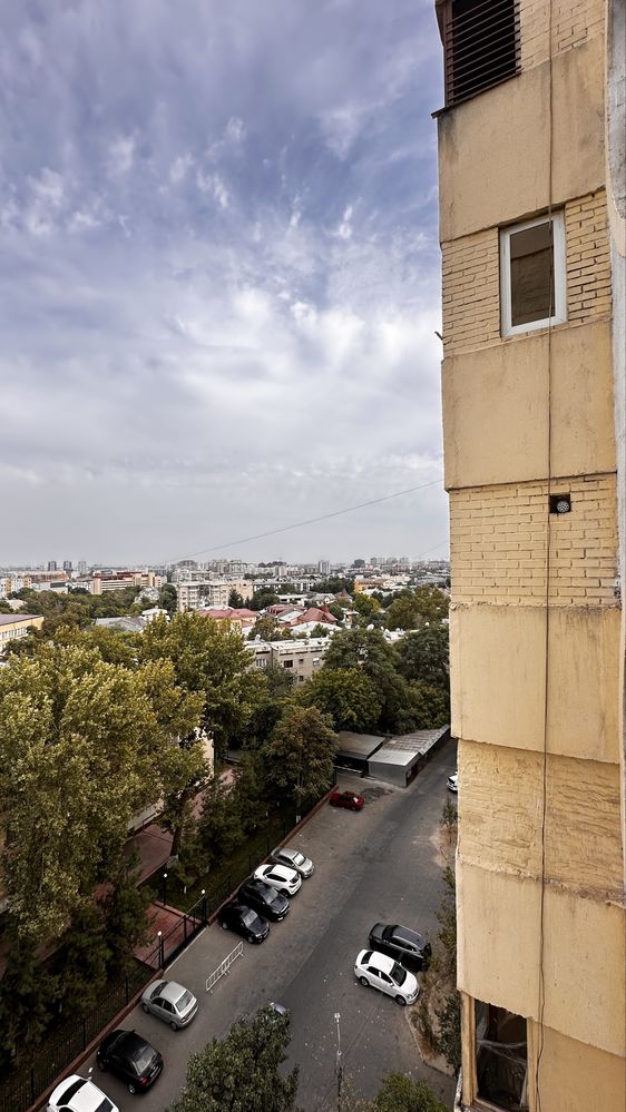 продается 96 кВм  Квартира