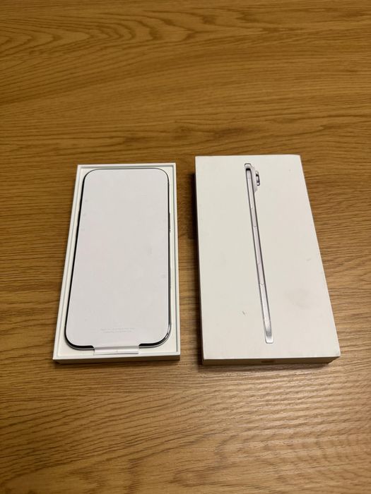  Vand iPhone 17 AIR / 512 GB / NOU / Garantie / MDM 