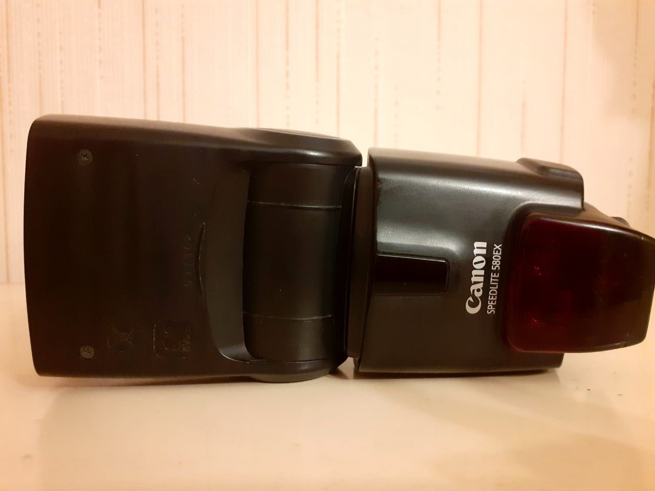 Продам фотовспышку  CANON 580EX