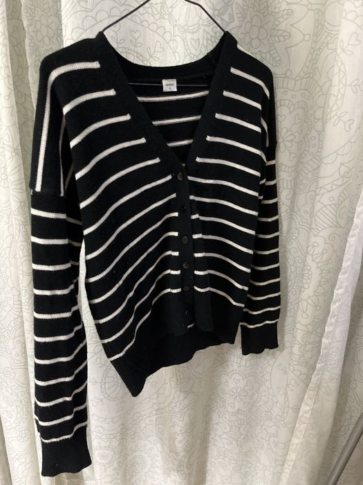 Черно-бяла жилетка