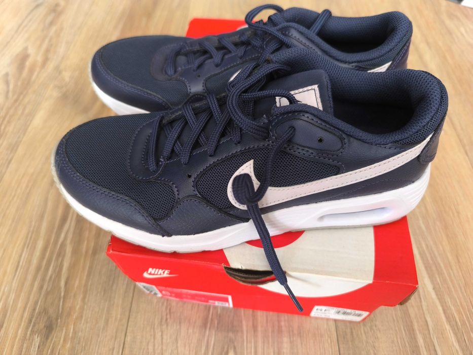 Нов Найк Nike air max 38.5номер маратонки сникърси