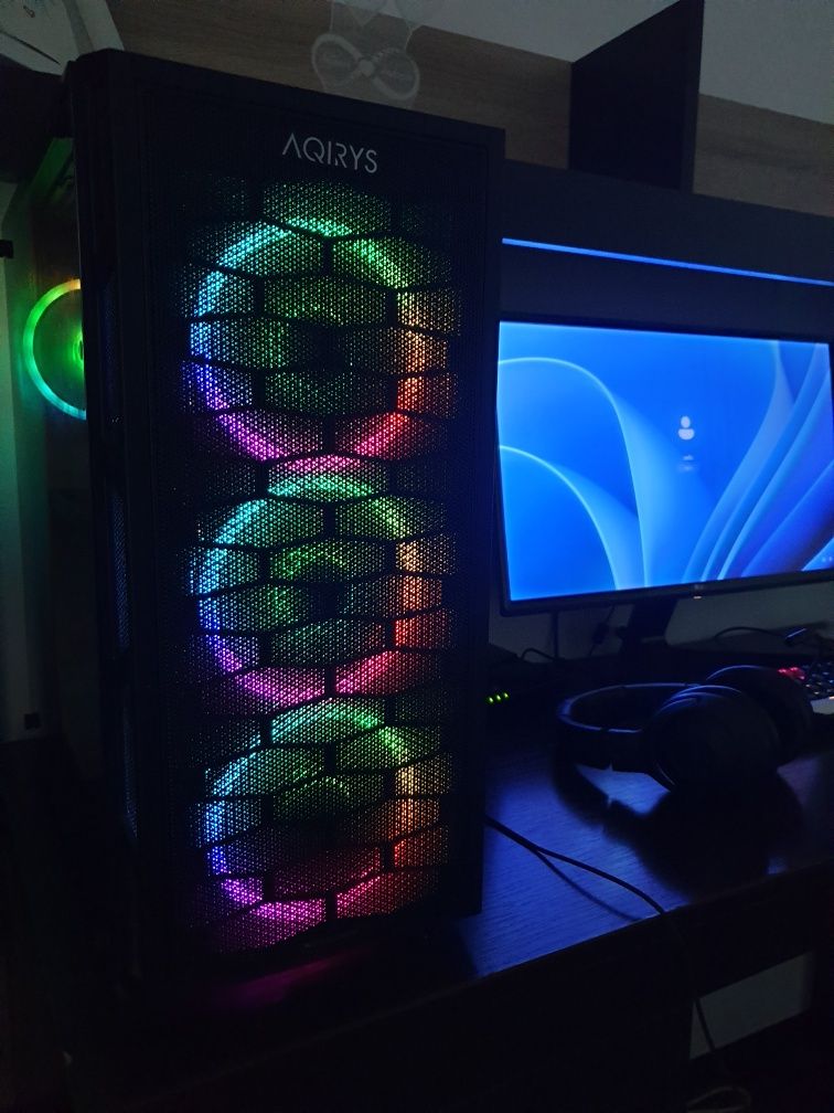 Vând urgent PC gaming