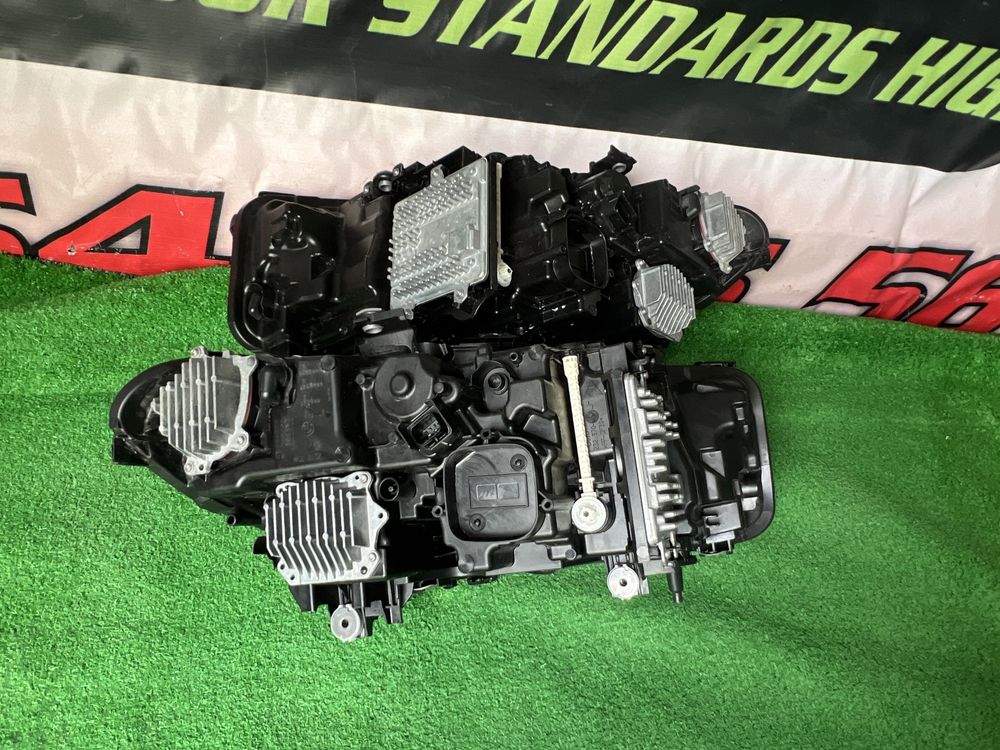 Bmw Seria 5 G30 G31 Facelift Set Faruri Laser Far stanga-dreapta