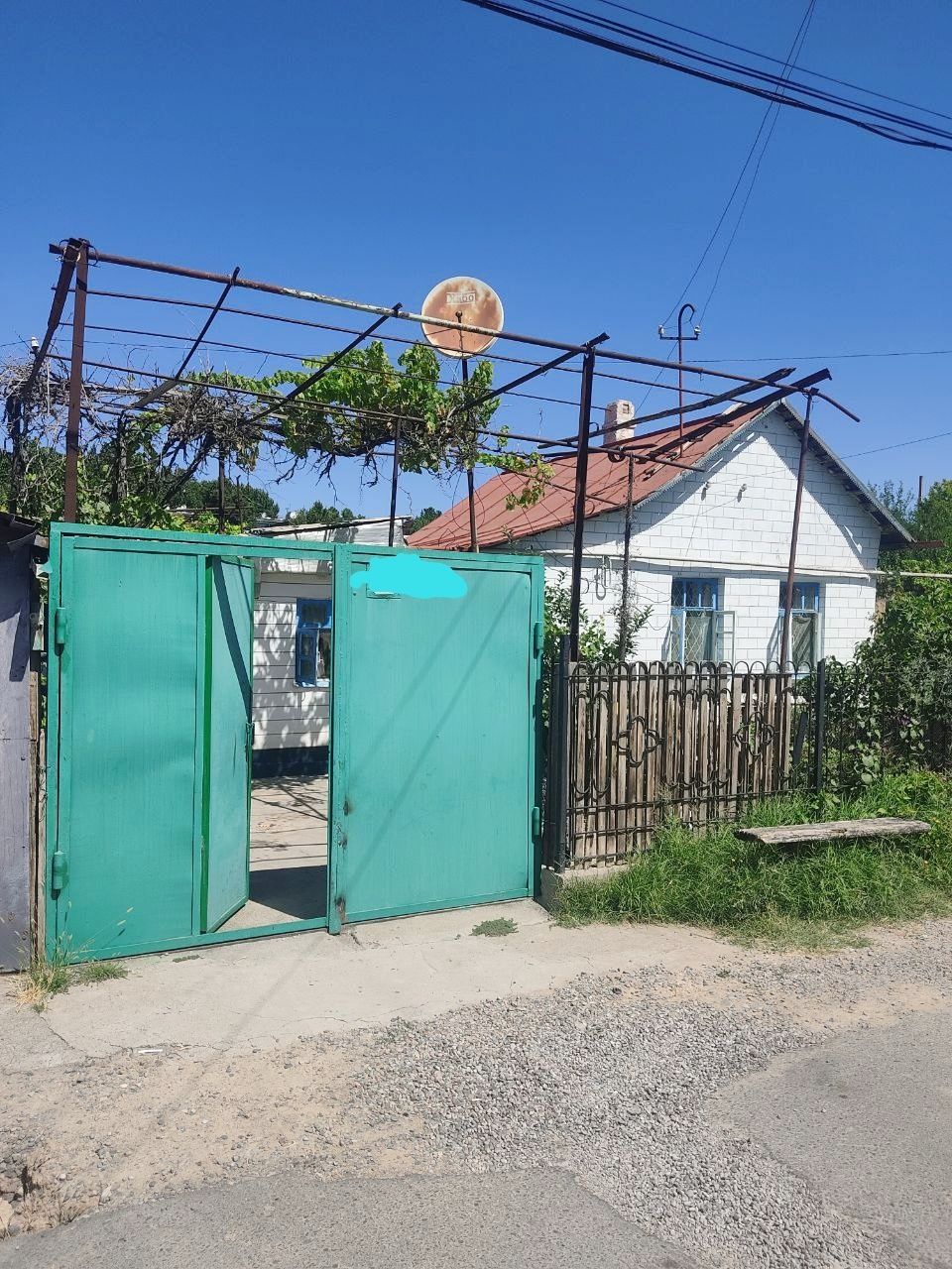 Дом ,Чирчик Аккавак,Канал Макро ,от Ташкента 30 мин