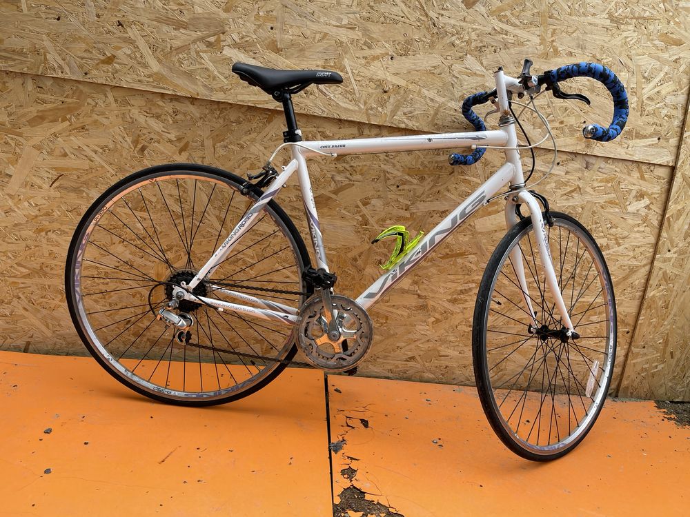 Bicicleta cursiera viking roti 28”