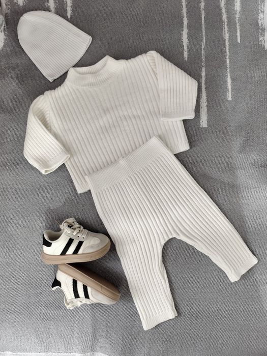 Продам детские вещи