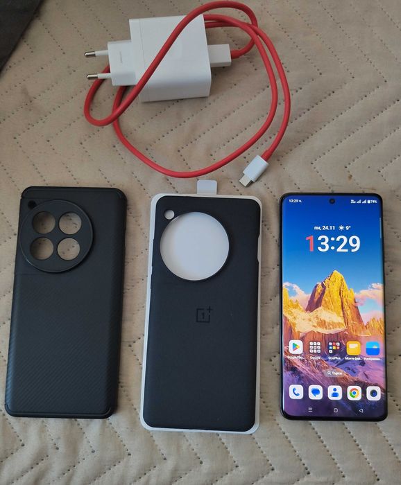 Oneplus 12 16/512GB в гаранция