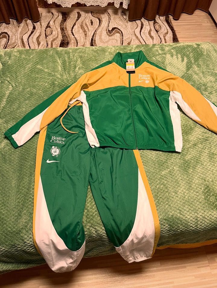 Екип на Nike в размер S