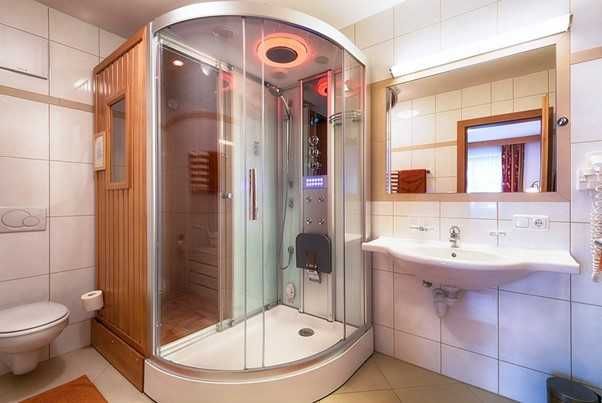 душевые кабины мини SPA - стеклянные перегородки раздвижные двери