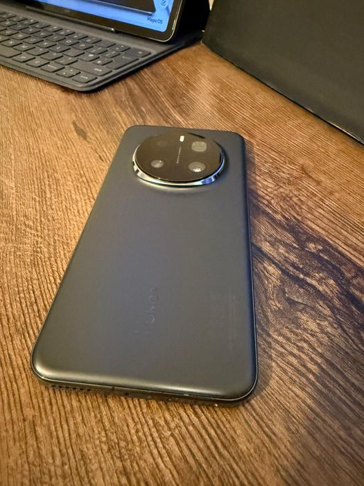 Honor Magic 7 Pro • 5G • 12GB RAM • 512GB • Stare excelentă