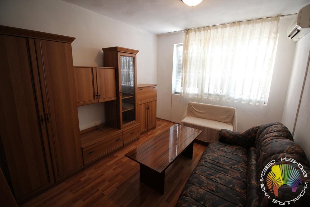 Дава се под наем Двустаен апартамент в Бургас, Възраждане - 60 кв.м за 331.5 € - Снимка #1