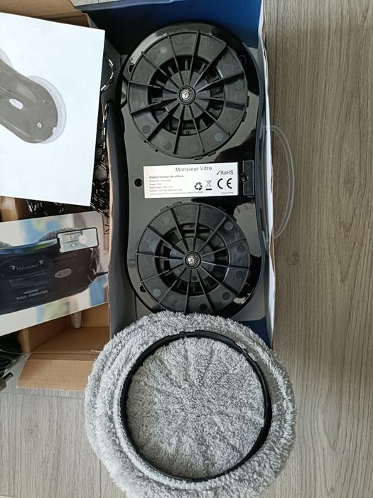 Robot de spalat geamuri