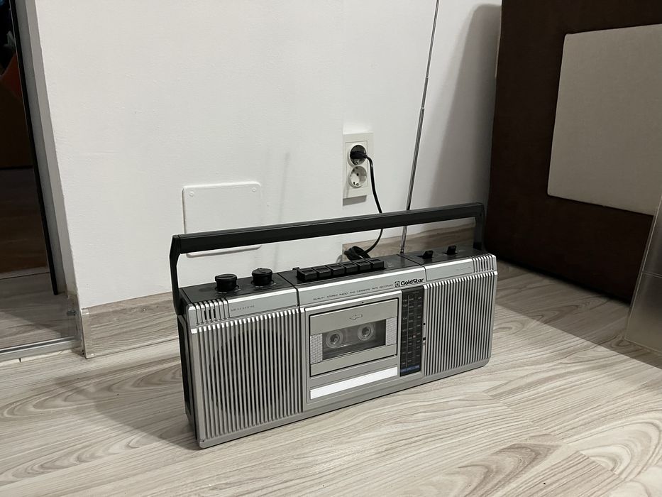 Radio casetofon GoldStar TSR 502