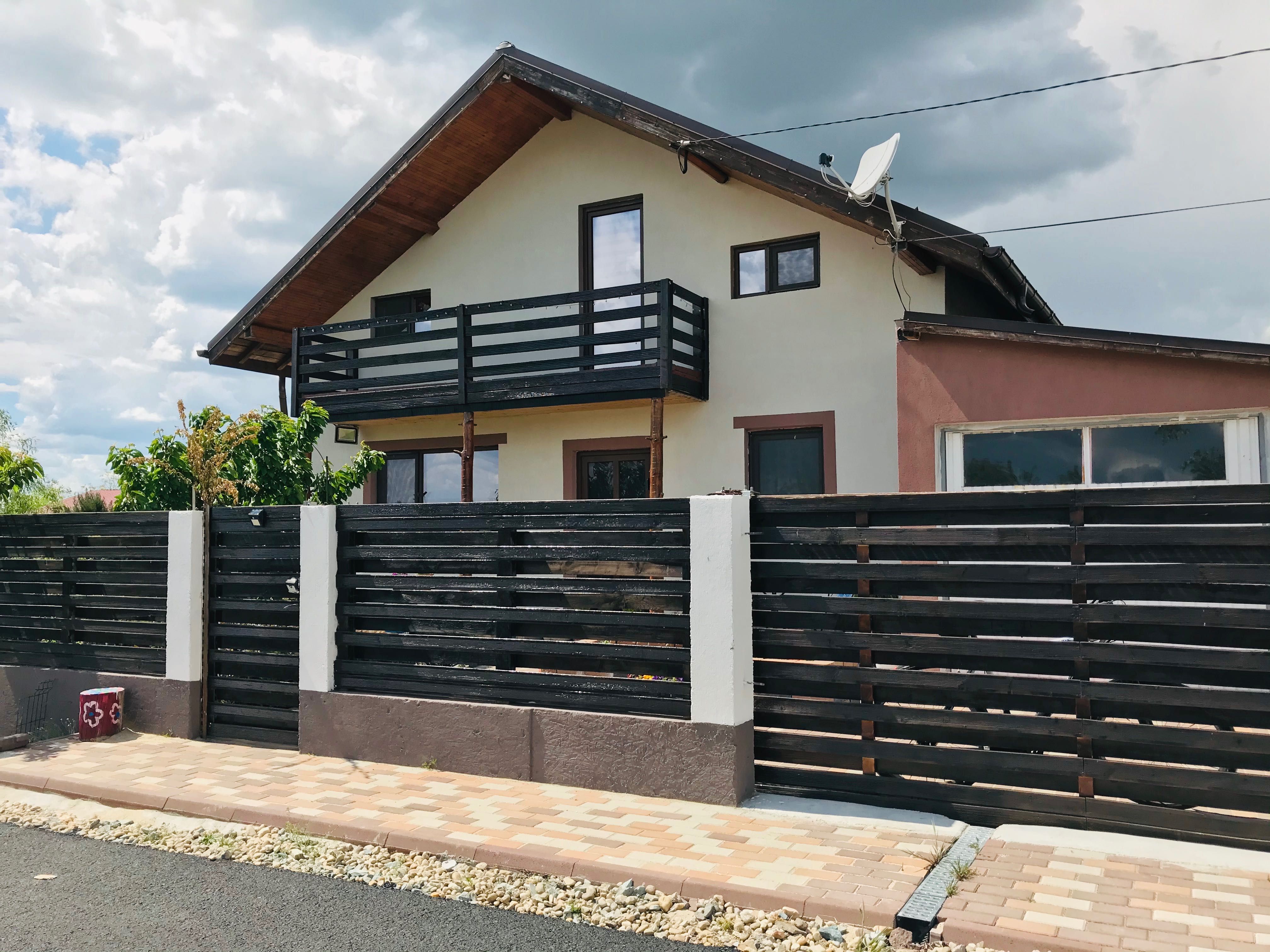 Casă 5 camere, Mihăilești